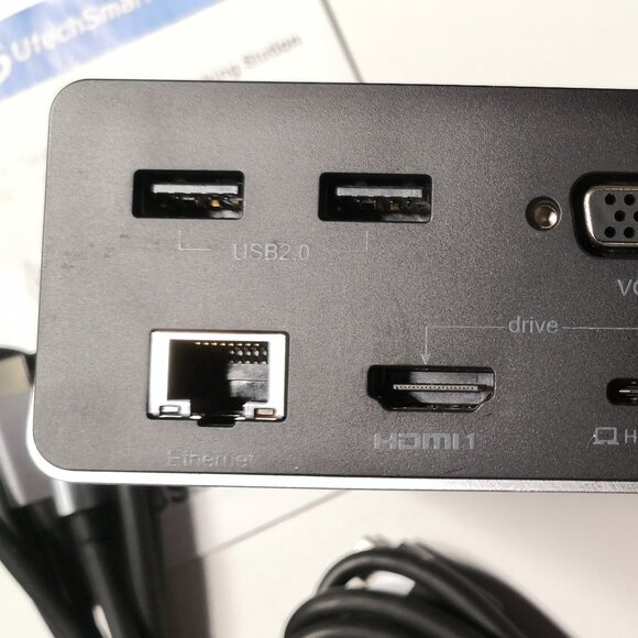 UtechSmart 19 in 1 Quadruple Display Laptop USB C Docking Station - Picture 5 of 15